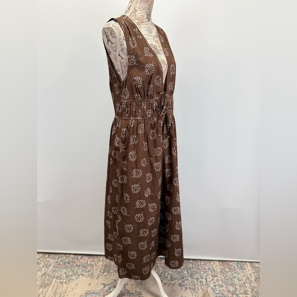 FAITHFUL the BRAND Chocolate brown MARTA daisy print deep V Midi Dress size 8 - Picture 8 of 14